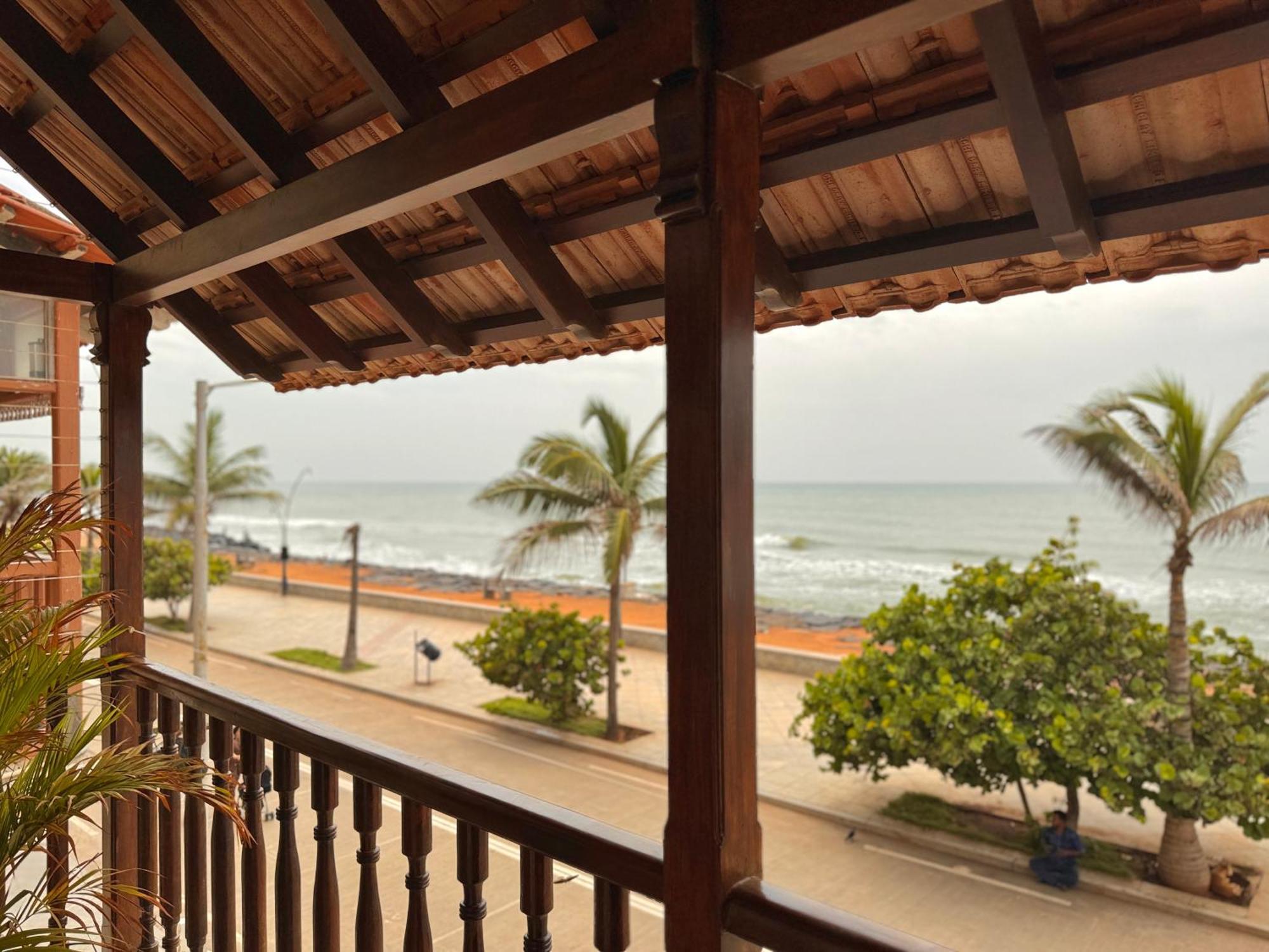 La Plage Seaview Suites Pondicherry Exterior photo