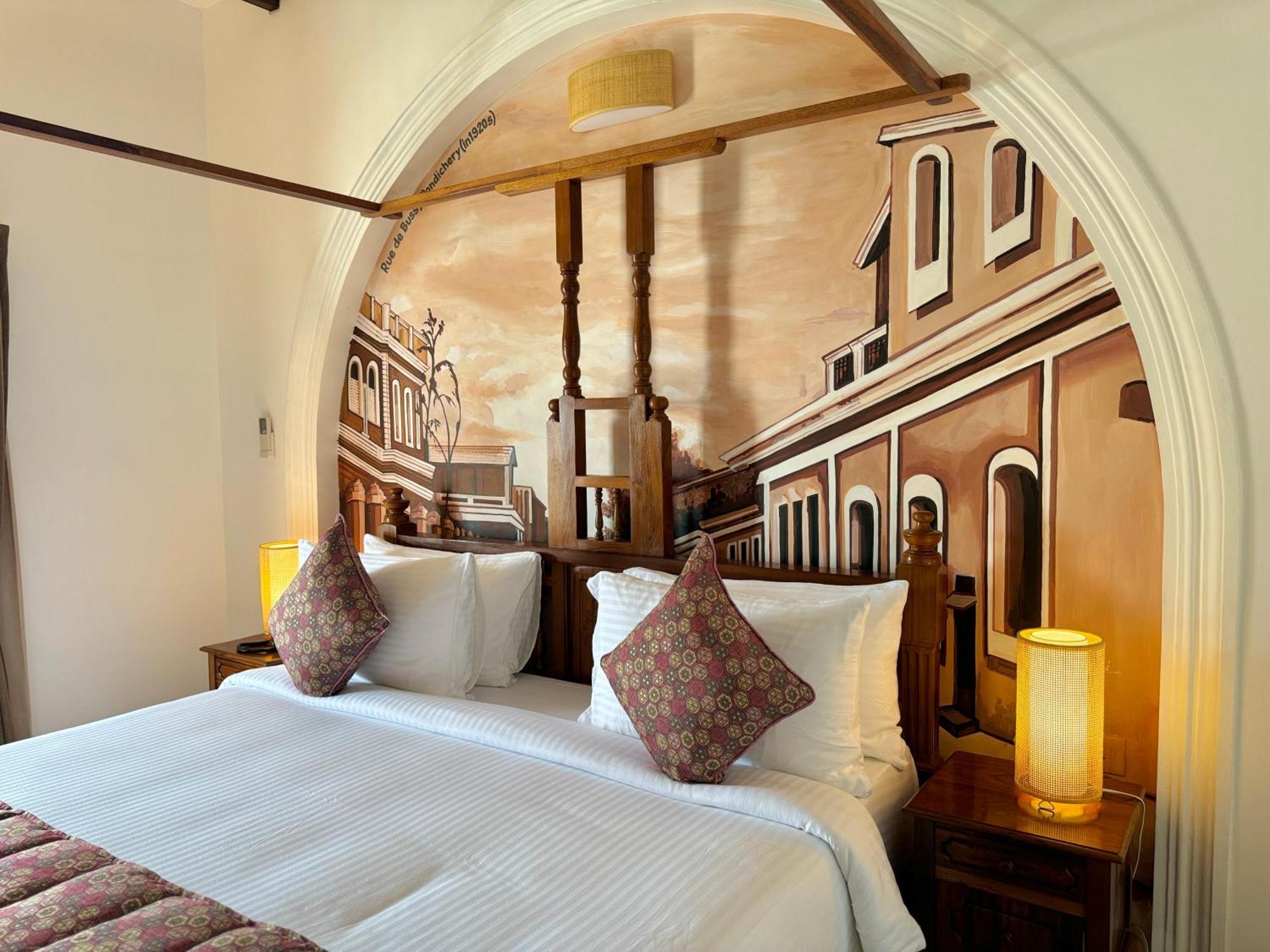 La Plage Seaview Suites Pondicherry Exterior photo