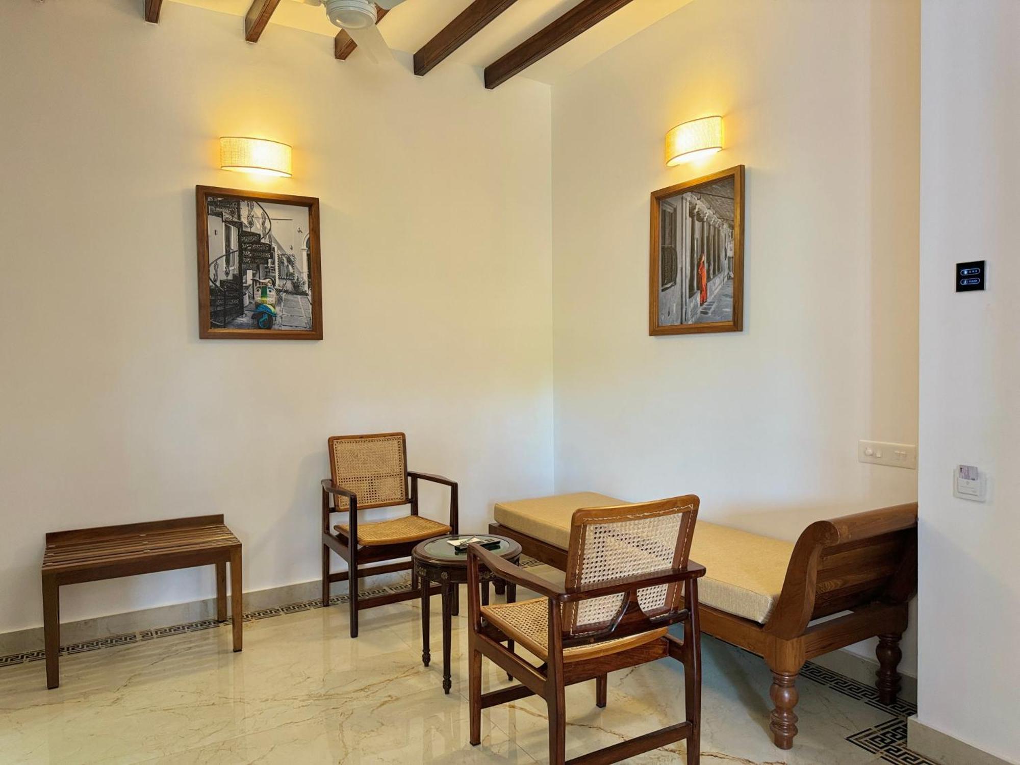 La Plage Seaview Suites Pondicherry Exterior photo
