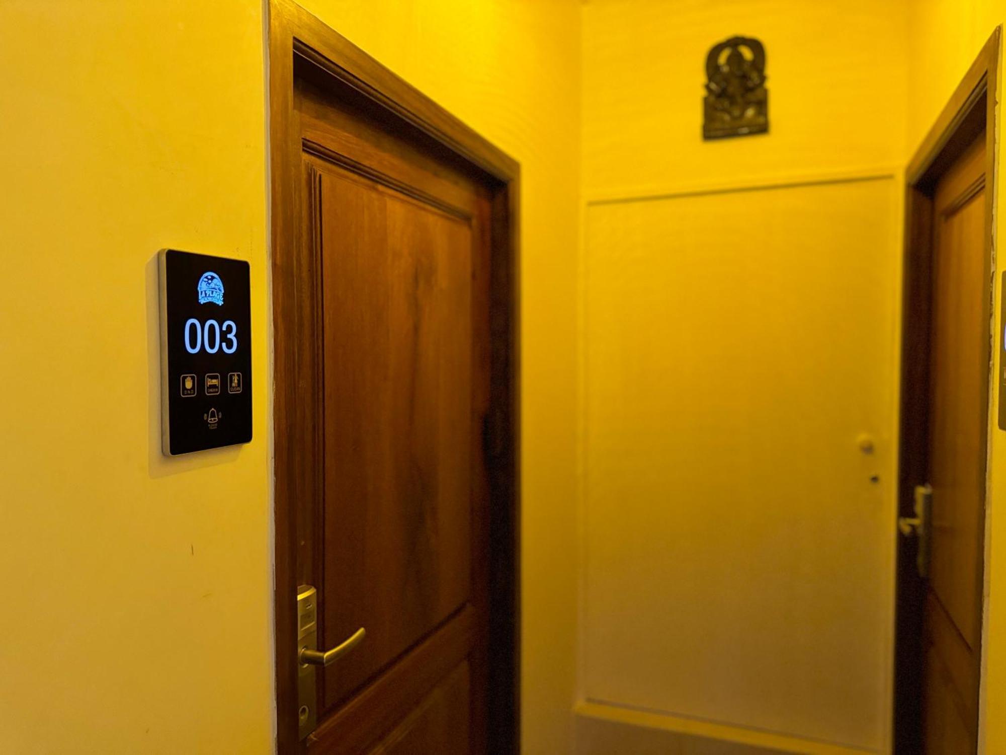 La Plage Seaview Suites Pondicherry Exterior photo