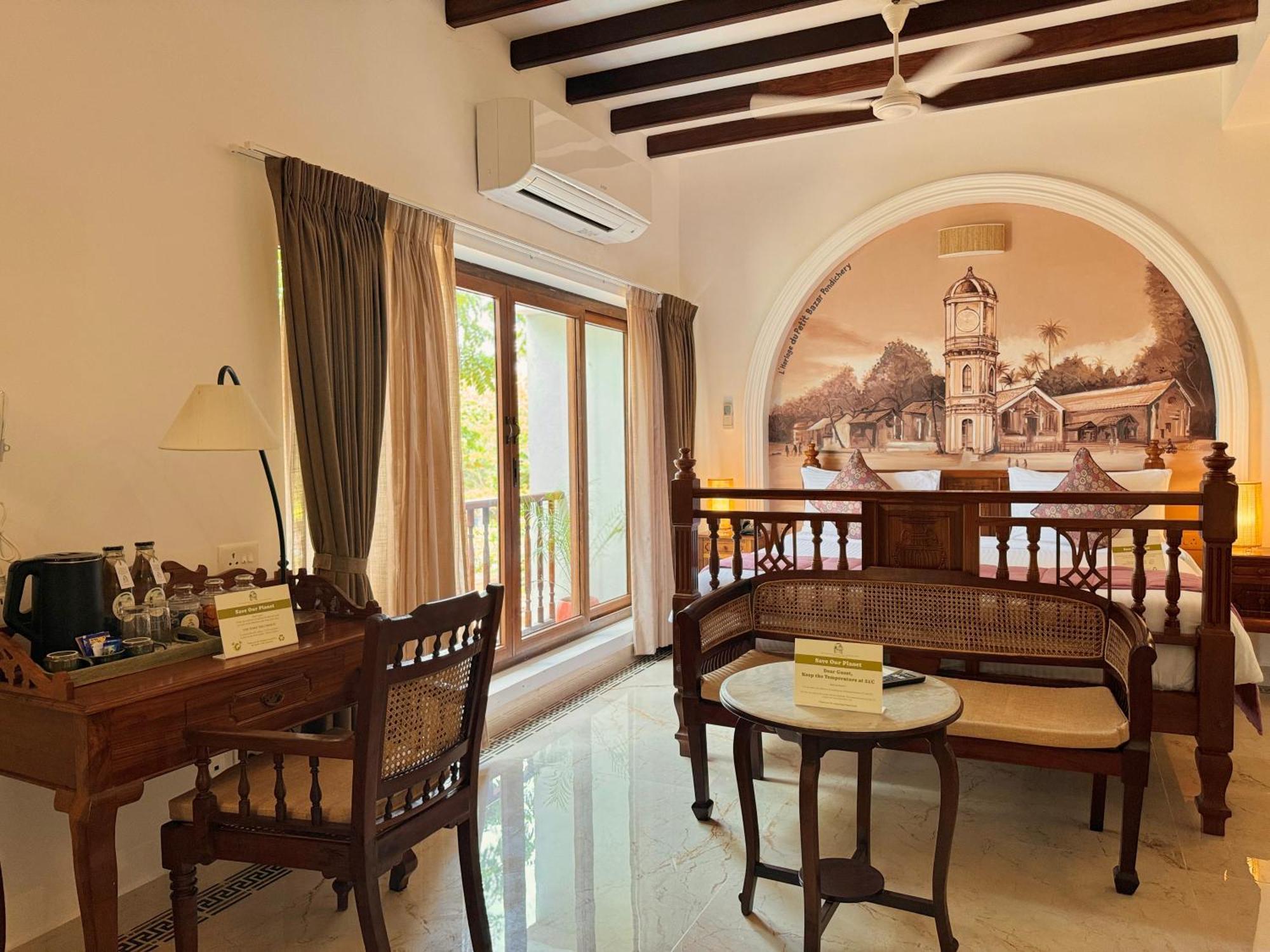 La Plage Seaview Suites Pondicherry Exterior photo