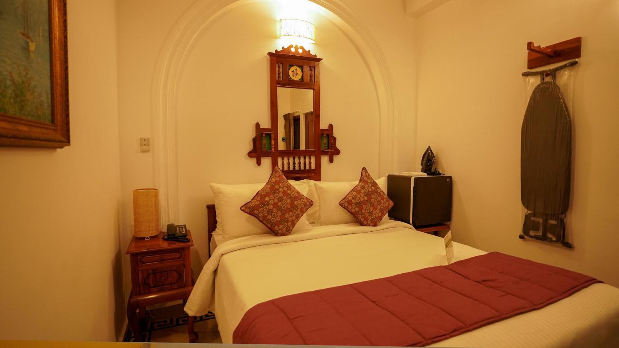 La Plage Seaview Suites Pondicherry Exterior photo