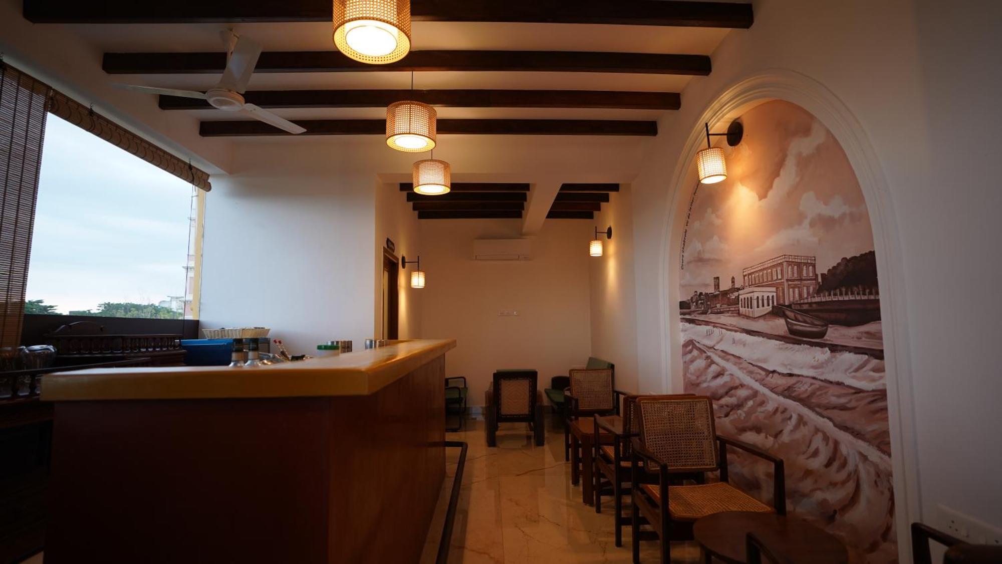 La Plage Seaview Suites Pondicherry Exterior photo