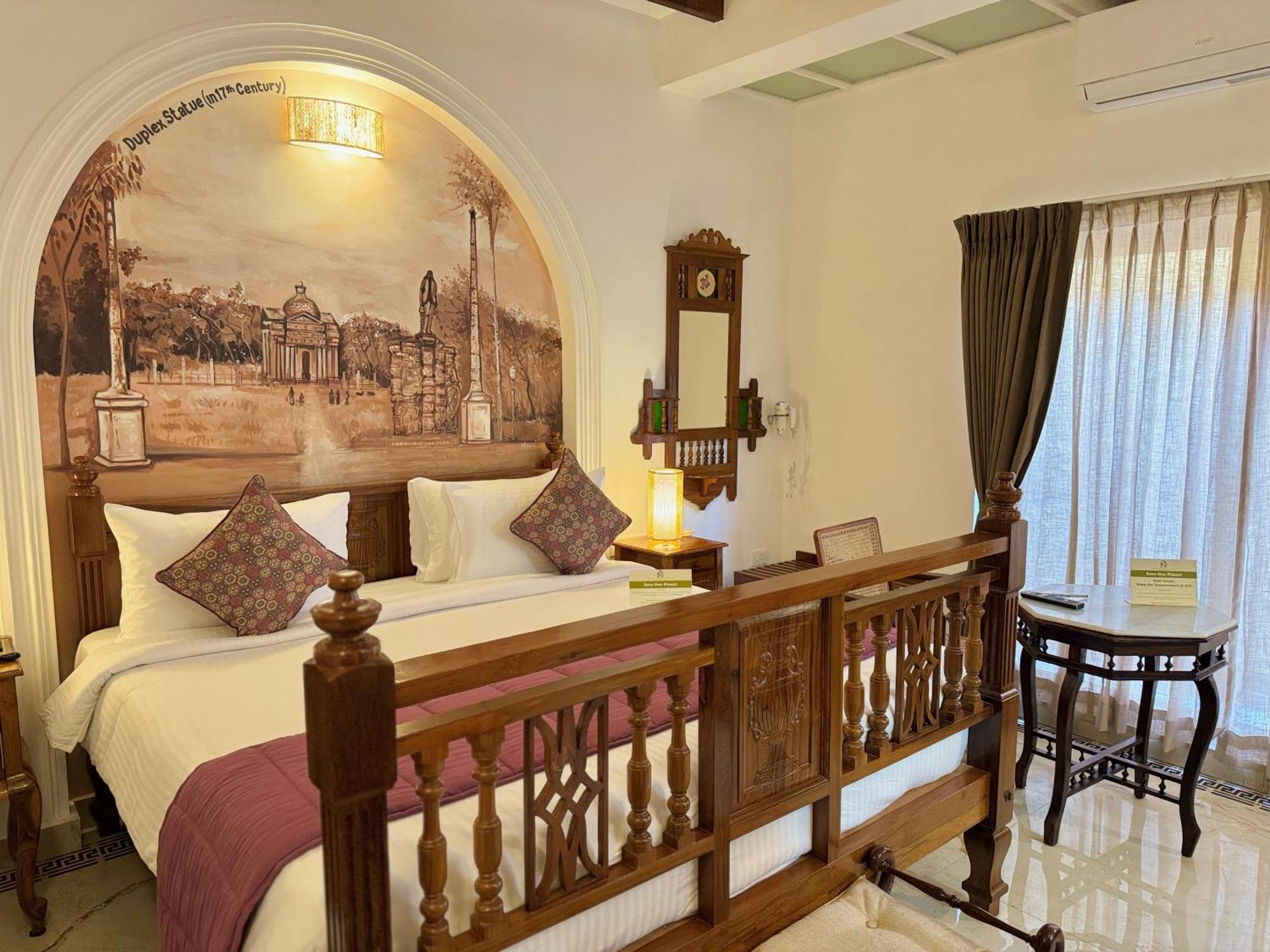 La Plage Seaview Suites Pondicherry Exterior photo