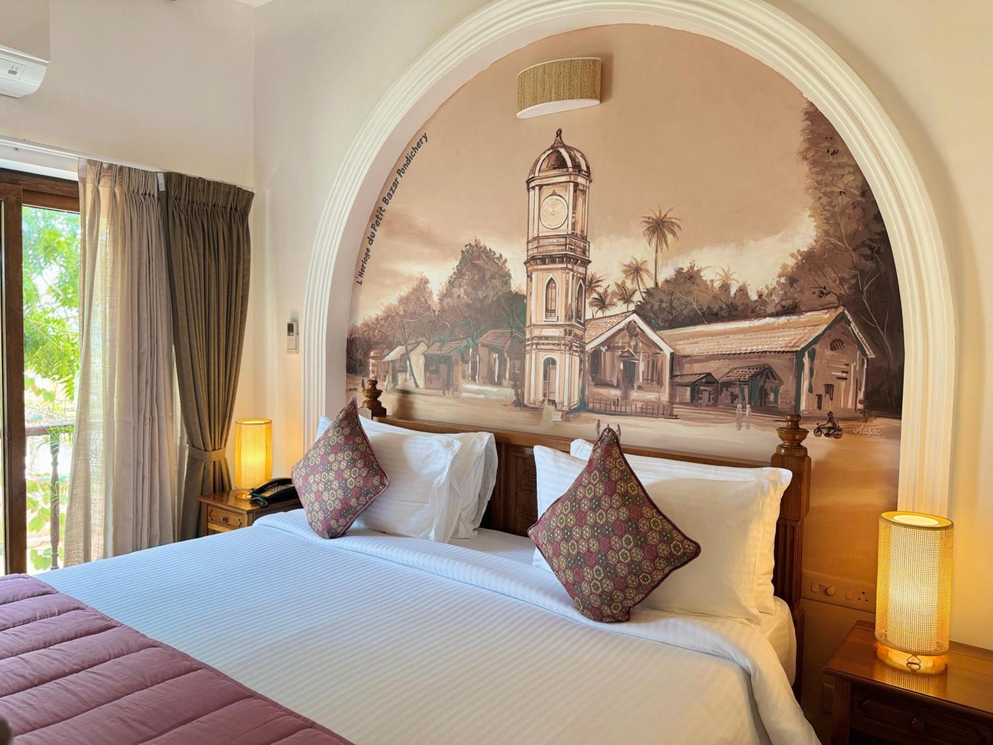 La Plage Seaview Suites Pondicherry Exterior photo